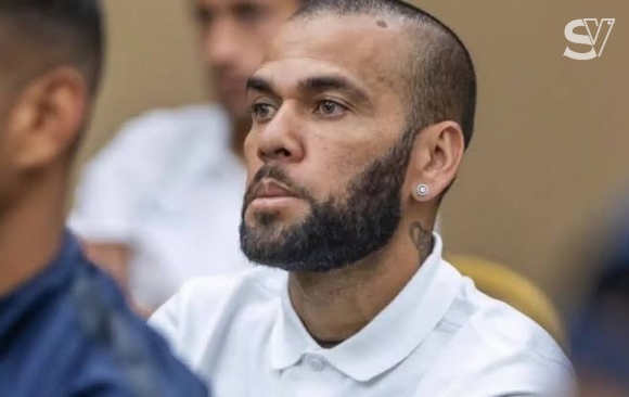 Report: Dani Alves has paid £860,000 in bail to be released from prison