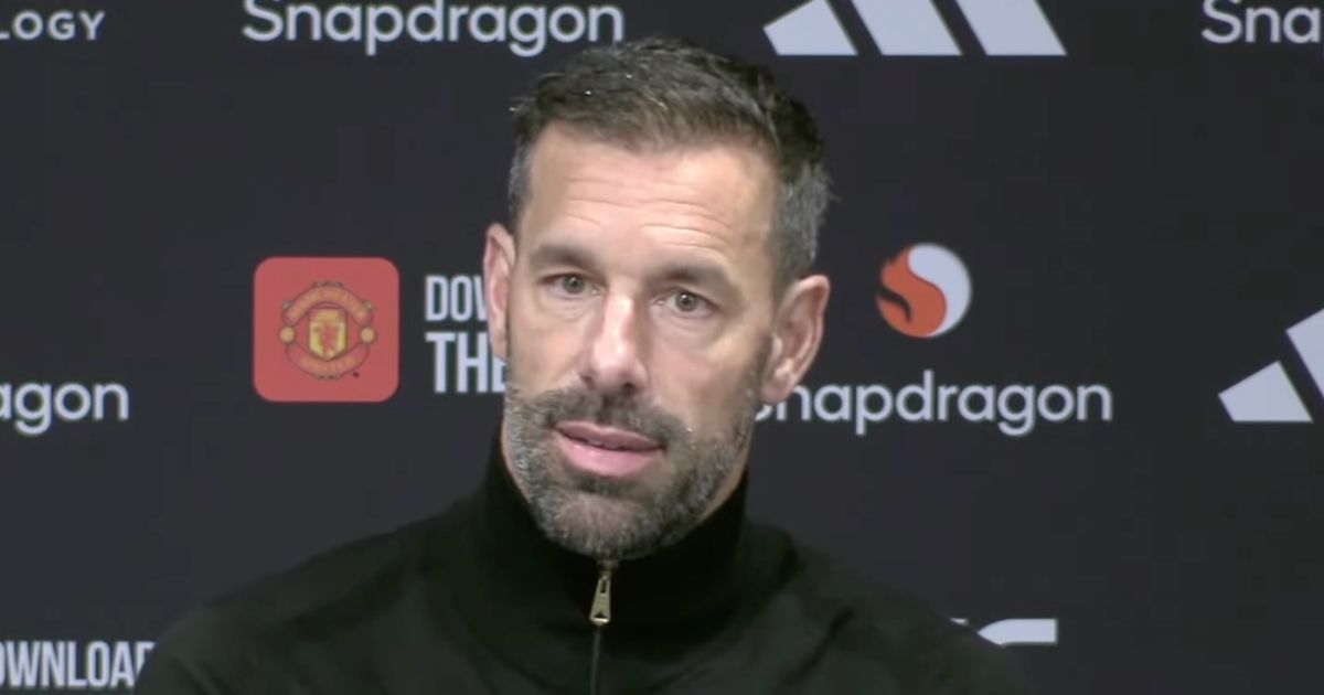 Ruud van Nistelrooy will *not* continue with Manchester United, following a swift decision by new manager Ruben Amorim to release him from his role. Van Nistelrooy, who initially returned to Old Trafford over the summer to work under Erik ten Hag, stepped into the interim manager role after Ten Hag's departure on October 28. Despite leading United to an unbeaten four-match streak, culminating in a 3-0 victory over Leicester City, this marked his final game with the club, as Amorim decided not to retain him. Although Amorim’s coaching staff lineup has yet to be officially announced, it is confirmed that Van Nistelrooy will not be part of it. Amorim, who managed Sporting Lisbon prior to his move to United, secured a win in his final game in Portugal just a day before his arrival in Manchester earlier today. Before taking his flight from Beja International Airport, Amorim indicated he would discuss Van Nistelrooy's future with him on Monday. The flight, a private jet, became the most tracked journey worldwide on Flightradar24, sparking intense fan interest and speculation as Amorim prepares to shape his new team.