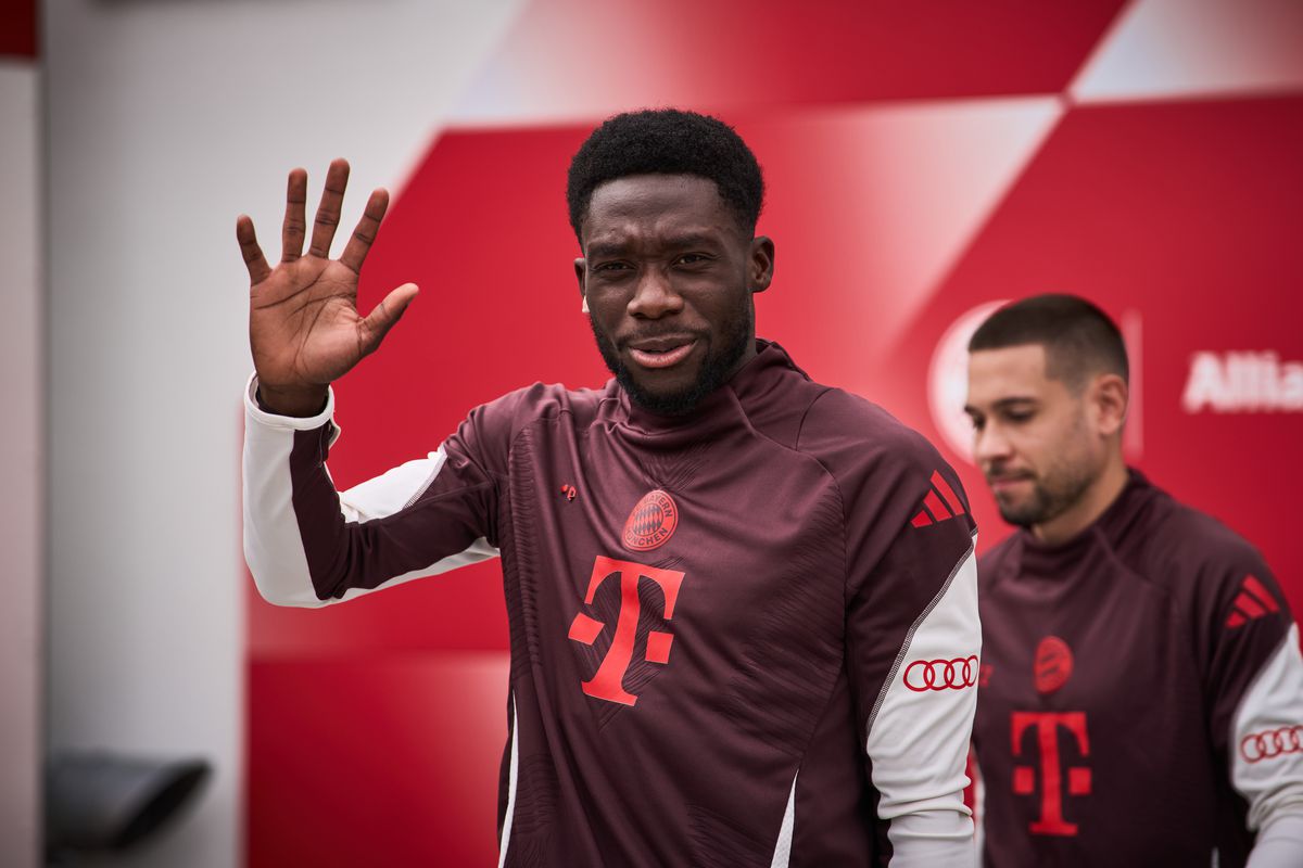 Alphonso Davies' Agent Sets Up Talks With Real Madrid And Man Utd After Bayern Fallout